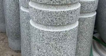 中山 芝麻白花岗岩挡车柱、隔离柱多少钱