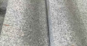 中山芙蓉白S型拉丝面路沿石
