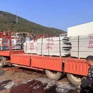 中山 芝麻灰花岗岩光面毛板出货日常