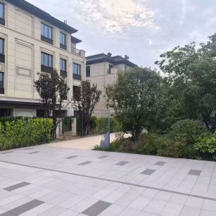 中山 芝麻白与芝麻白搭配铺装，尺寸1200*600