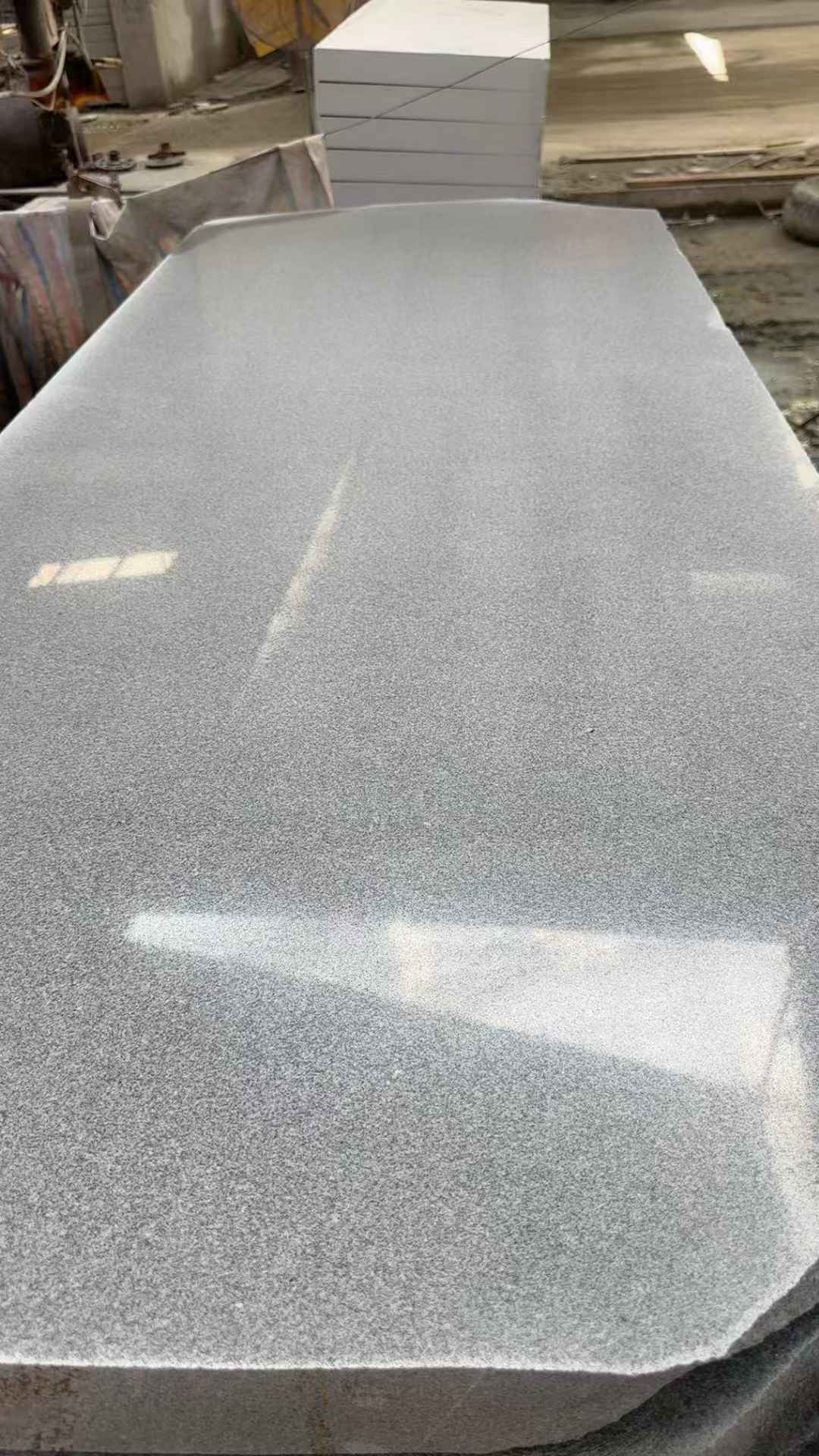 中山 芝麻灰磨光面