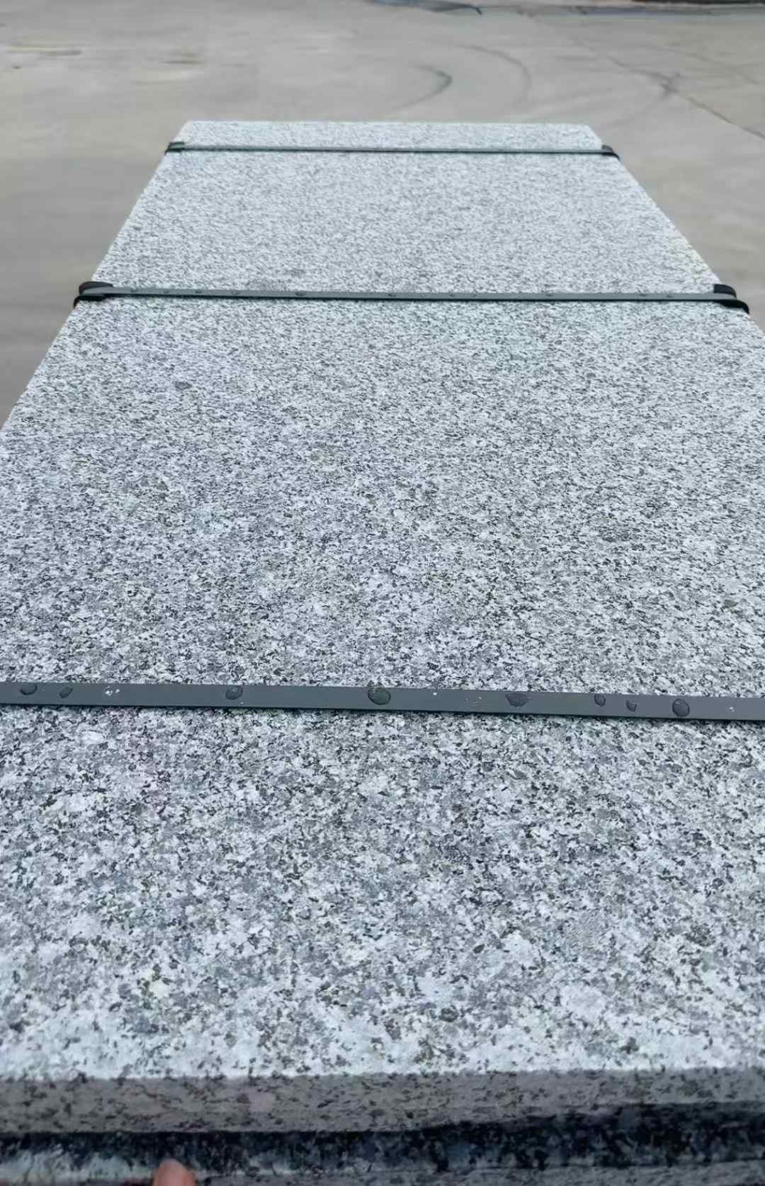 中山 芝麻黑火烧面毛板，条板，半成品