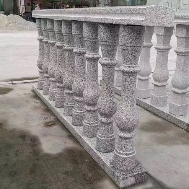 中山 芝麻白圆形光面花瓶柱，栏杆
