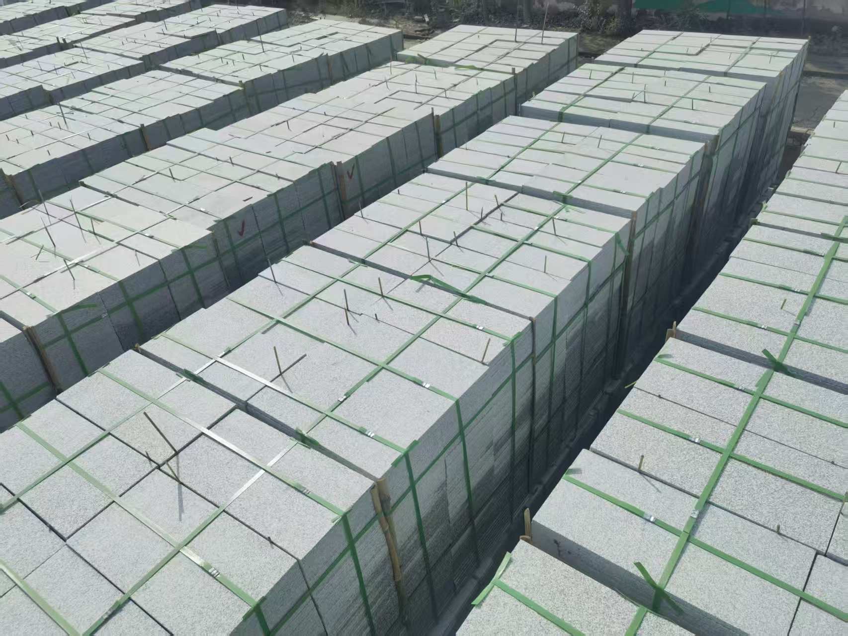 中山 芝麻白1.8公分火烧300*600地铺，清仓大甩卖