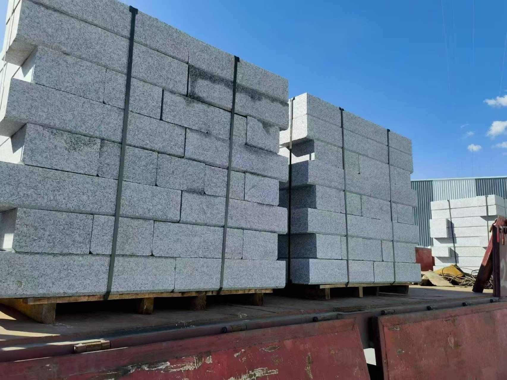 中山 路沿石装车出货