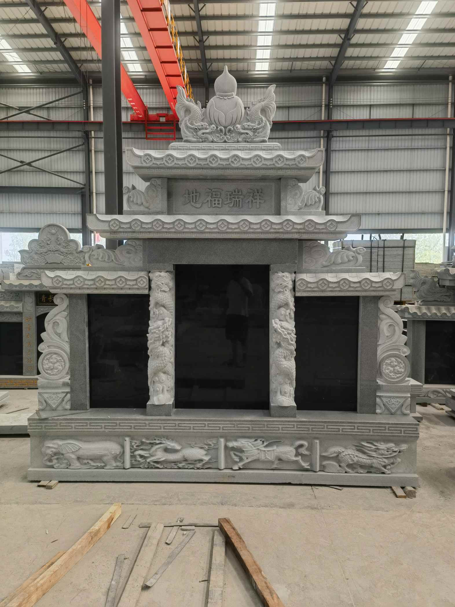 中山 芝麻灰高档墓碑、土墓，一套也支持定做