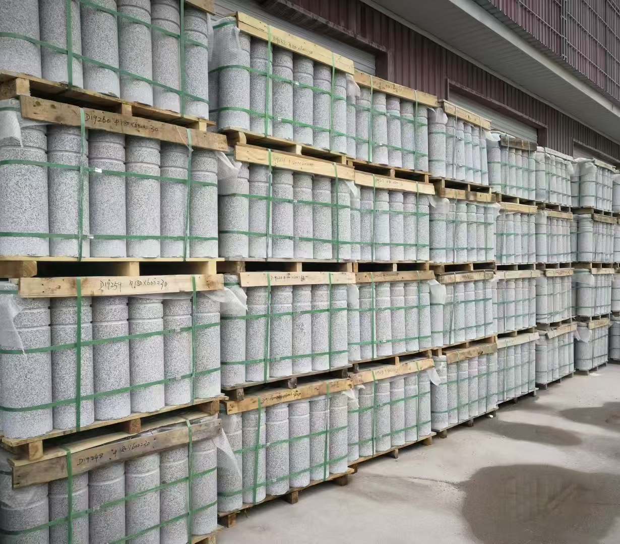 中山 芝麻白挡车柱、阻车桩、隔离柱